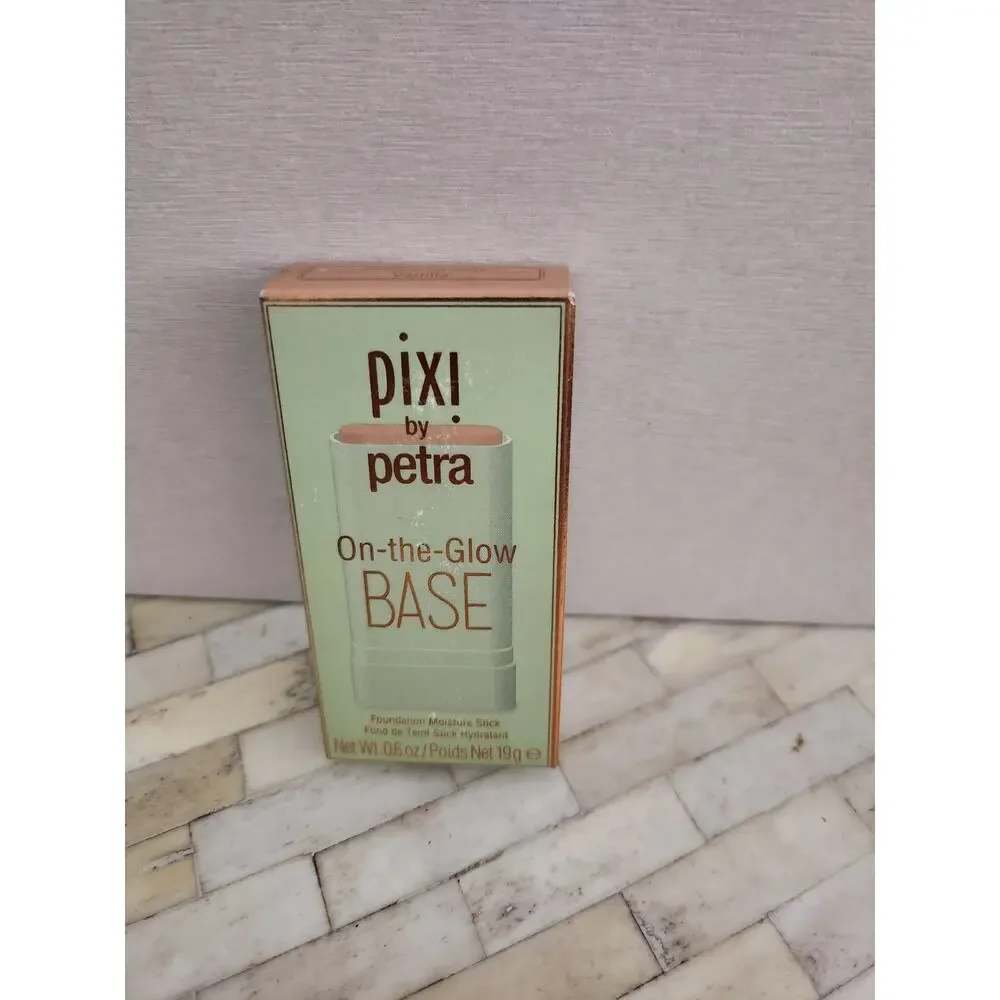Pixi by Petra On-the-Glow Base Vanilla NEW